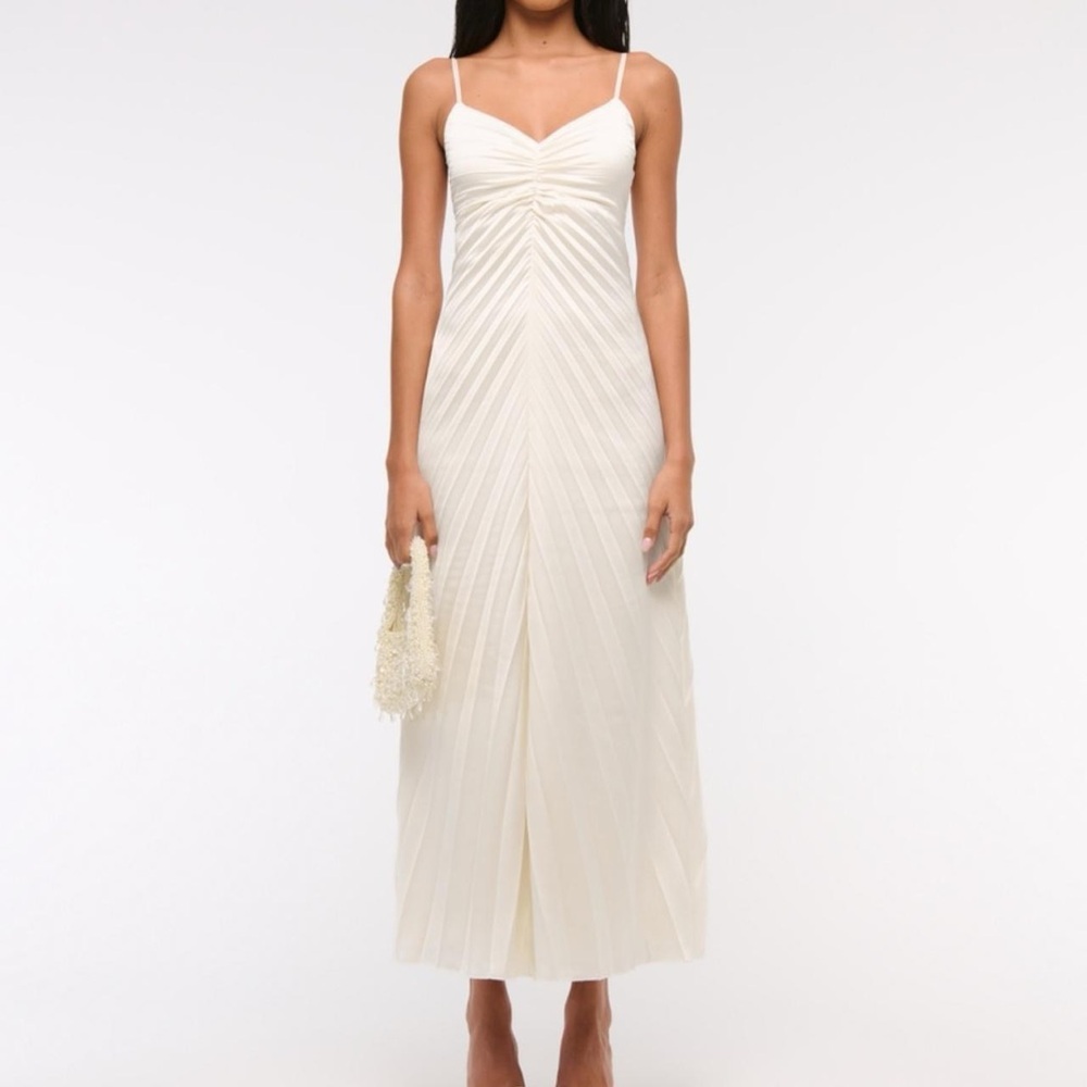 Abercrombie & Fitch Cream Pleated Maxi Dress